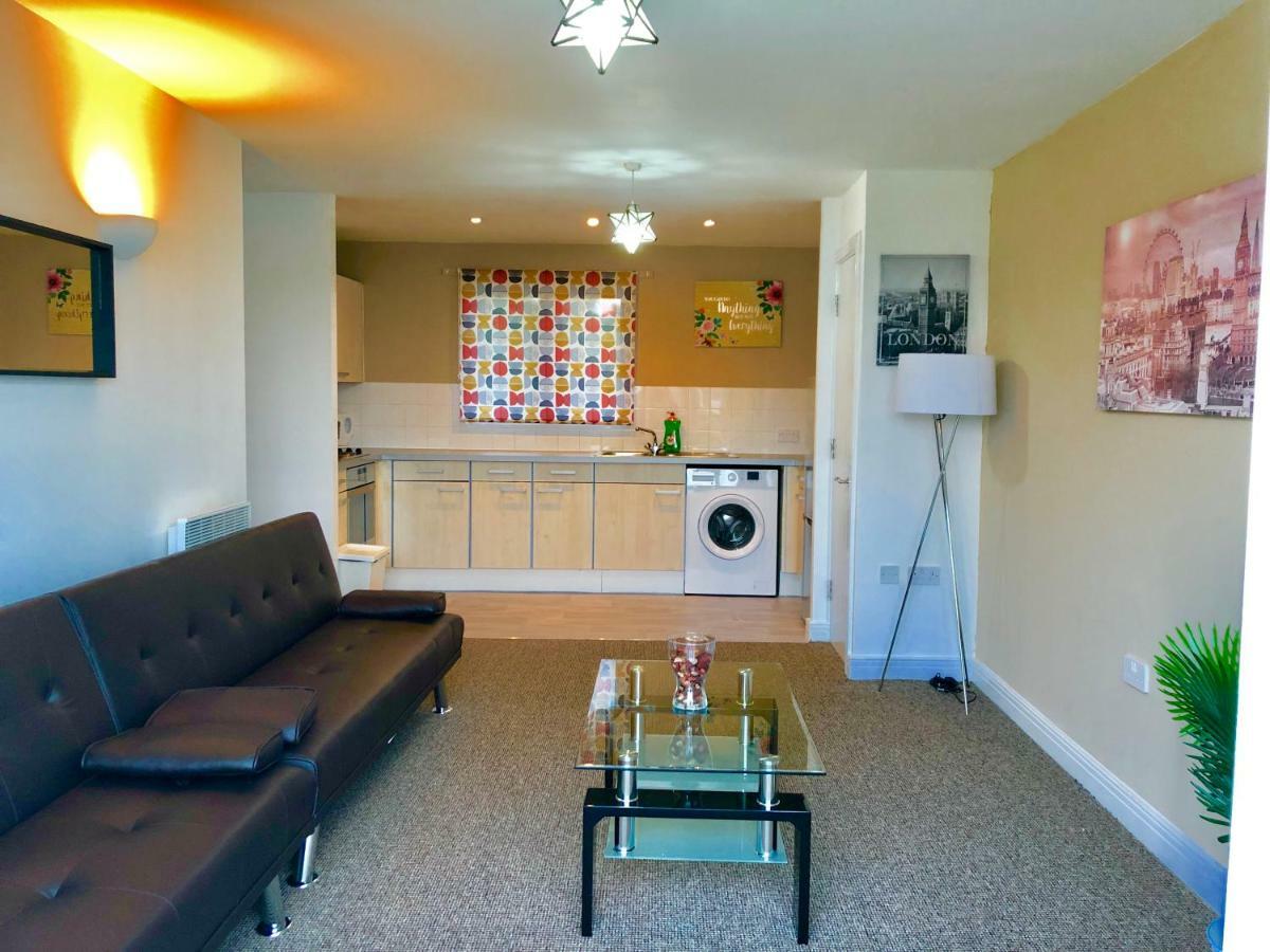 2 Bedrooms Modern Apartment, Lounge, Full Kitchen, Balcony, 5 Minutes Stratford Station Londres Exterior foto